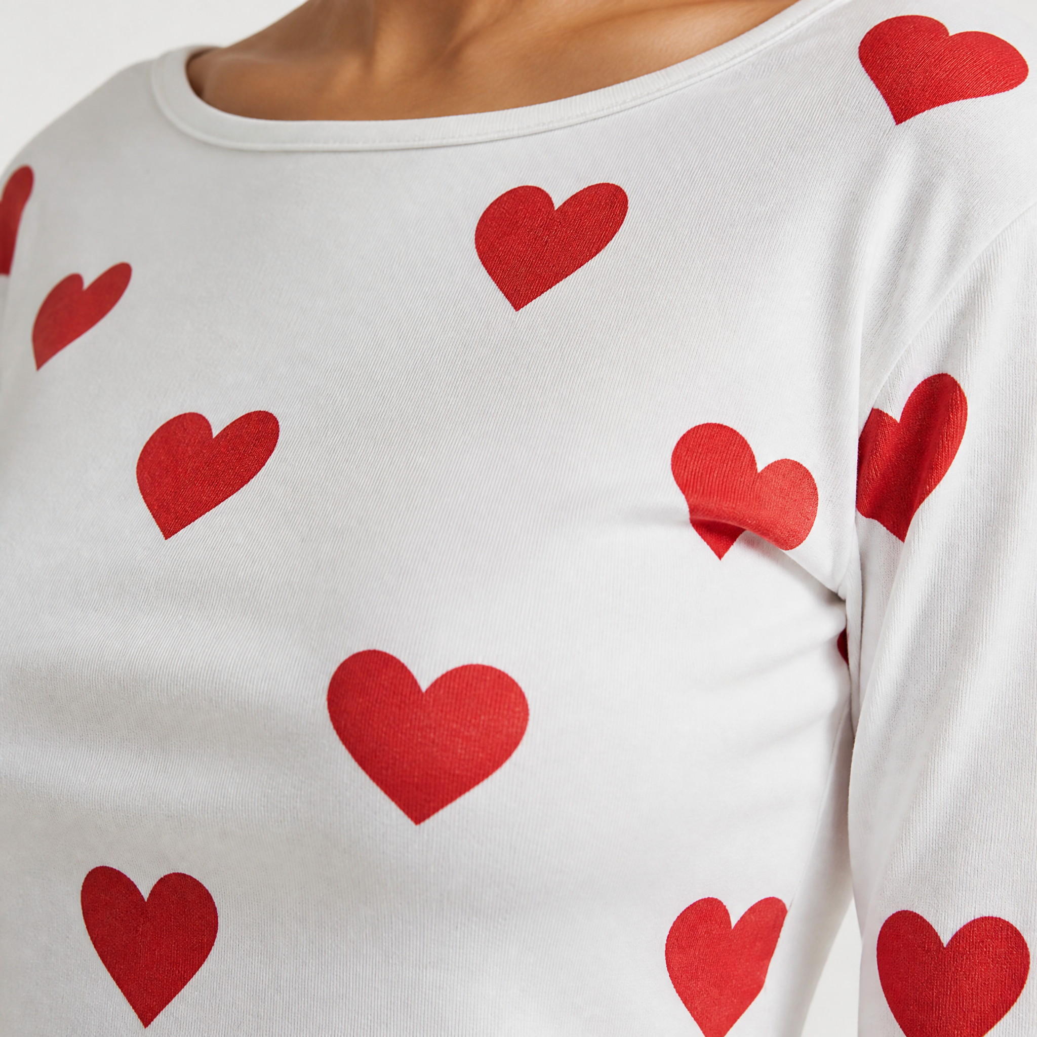 The Devoted Heart - White (Red Heart) Print Crop top