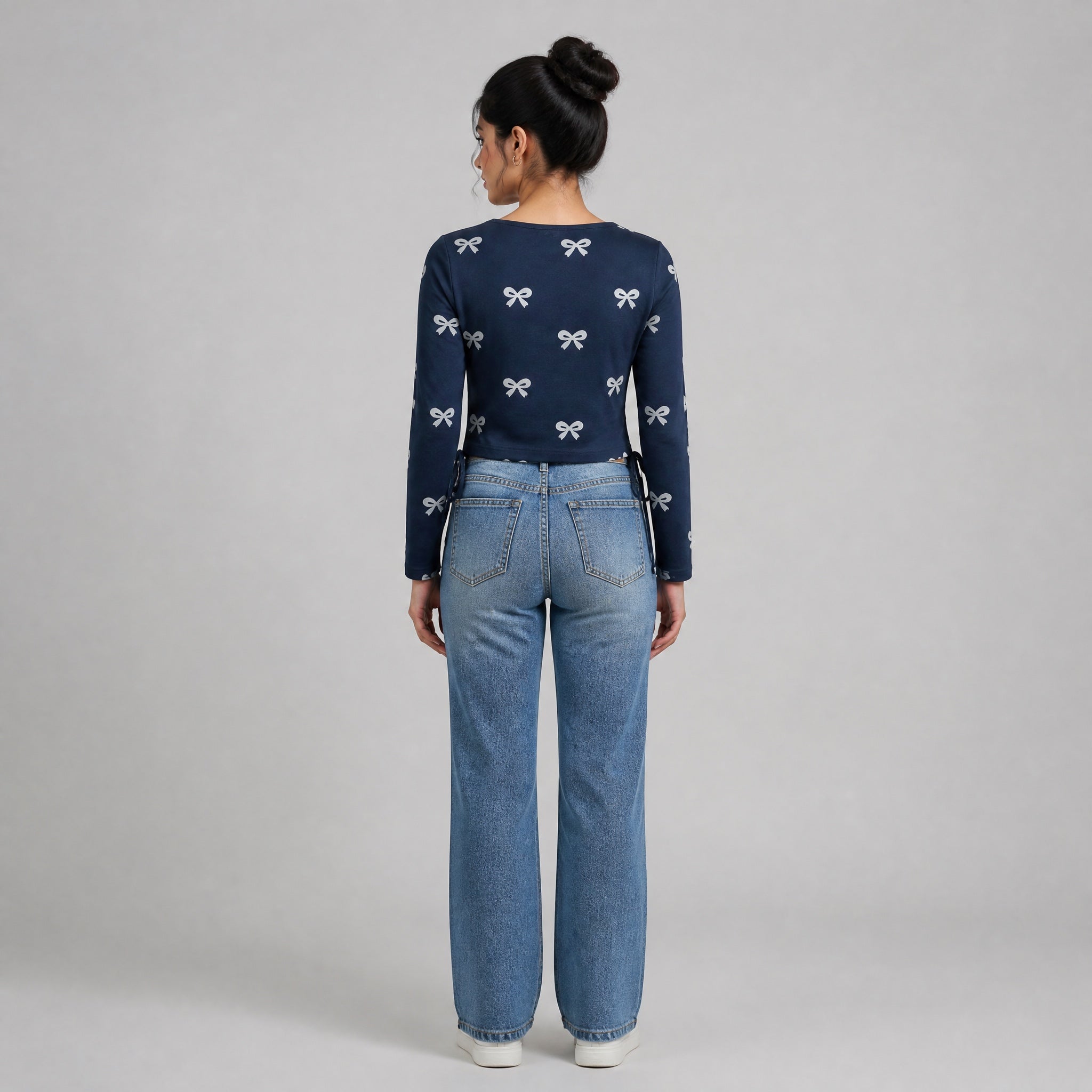 The Poised Bow - Blue ( White Bow ) Print Crop top